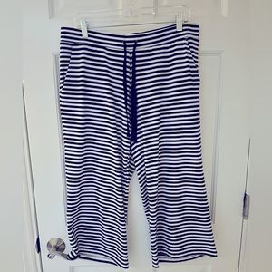 Lands End striped capri pants